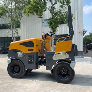 雙膠輪壓路機(jī)ST5000DQ